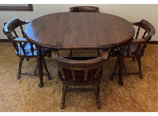 Vintage Dark Pine Wood Ethan Allen Old Tavern Table With (4) Club Chairs & Leaf