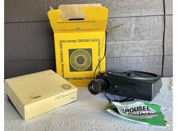 Kodak Carousel 850H Projector With Box Manual And Additional Carousels