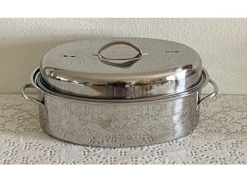 Lidded Aluminum Roast Pan With Insert