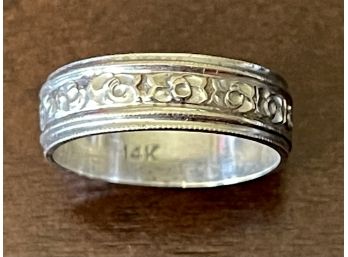 14K White Gold Forget Me Knot Band Ring Weighs 4 Grams Size 6.5