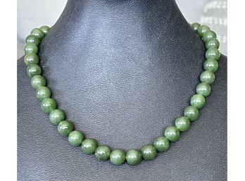 Vintage Jade Stone Round Bead Necklace 17' Long Weights 63.6 Grams