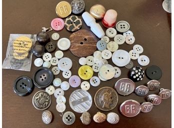 Vintage Lot Of Burlington Railroad Silver Tone Buttons, Colorado Southern Railroad Buttons, Plastic, Celluloid