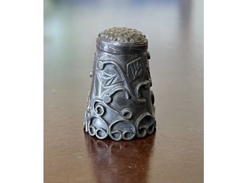 Vintage Taxco 925 Sterling Silver Raised Design Thimble