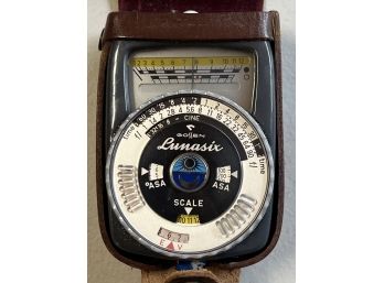 Gussen Lunasix Light Meter With Original Leather Case