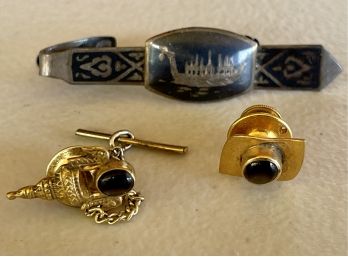 (2) 18k Gold And Black Stone Tie Tacks - Weighs    And Sterling Silver Siam Tie Clip - Weighs