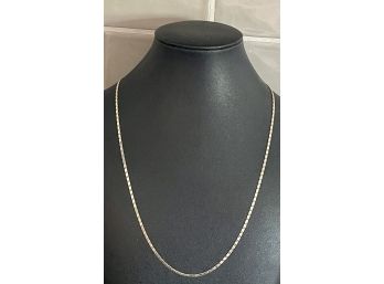 Vintage 14k Gold Italy Necklace 20 Inches Long And Weighs 4.9 Grams