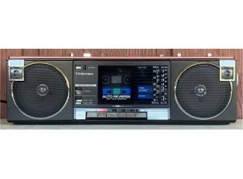 Toshiba Stereo Radio Cassette Recorder RT-SF5