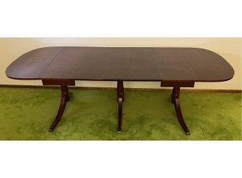 Vintage Solid Mahogany Duncan Phyfe Drop Leaf Table With (3) Leaves