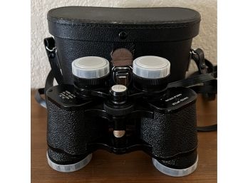 Pair Of Vintage Swift Aerolight 7x35 Wide Angle Binoculars Model 735 With Case