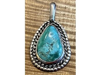 Vintage Navajo Sterling Silver And Turquoise Pendant Weighs 9.3 Grams