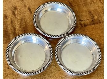 (3) Sterling Silver Fred Hirsch Small Nut Or Butter Pat Dishes 3' Wide And Total Weight 76.7 Grams