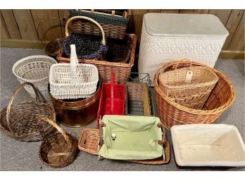 Vintage Lot Of Baskets Including Red Man Mid Century Modern Laundry Basket