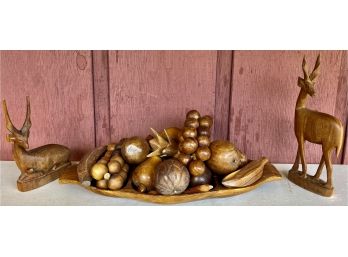 Vintage Hand Carved Wood Pronghorn Sheep And Carved Fruit In Wood Bowl