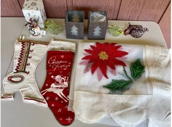 Vintage Holiday Lot - Mesh Poinsettia Table Cloth (as Is) With Tree Tea Lights And Ornament Birds