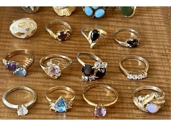 Collection Of Vintage Gold Tone And Gold 18k HGE Rings With Faux Stones Sizes 6 To 10