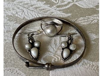 Vintage Jewelry Lot - Sterling Silver And Pearl Ring Size 8.5, Bangle Bracelet 2.5', Wire Earrings - 19.8 Gram