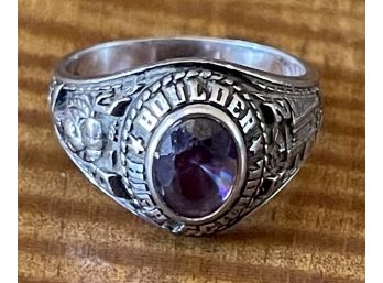 10k And Amethyst Class Ring Size 7 - 5.8 Grams