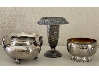 (2) Antique James Tufts Quadruple Plate Bowls And A Barbour Silver Plate Vase 3331 (as Is)