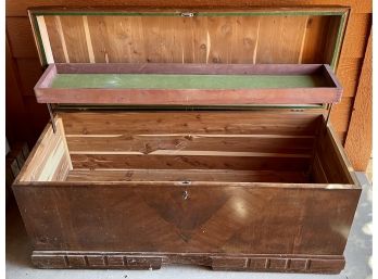 Vintage Cavalier Cedar Lined Chest With Key And Inner Dovetail Drawer