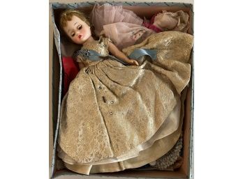 1960 Madam Alexander Cissette Doll No 842 Queen With Gold Floral Gown And Extra Outfits With Original Box