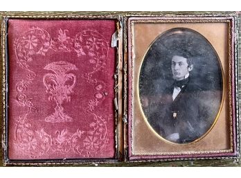 Mid 1800's Daguerreotype Portrait In 2-sided Leather Frame