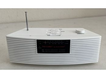 The Curve By Suntone Battery Powered AMFM Radio Receiver