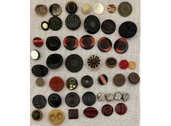 Lot Of Vintage Buttons - Extruded Celluloid, Celluloid, Metal, Tight Top, Bakelite, Tortoise, And More