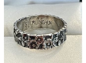 Vintage 1940's Sterling Silver Uncas Forget Me Not Floral Ring Band Size 7.25 Weighs 3.9 Grams