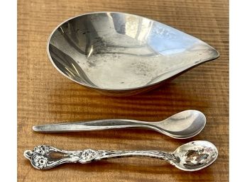 Towle Sterling Silver Salt And (2) Miniature Spoons Total 32 Grams