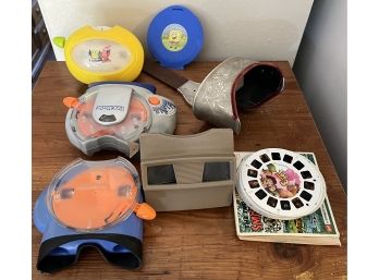 Antique Stereoscopic Viewer With Assorted View Masters And  Slides