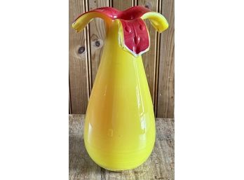 Gorgeous Designs China Yellow And Red Art Glass Cased Vase