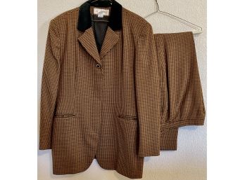 Jones Of New York 100 Percent Wool Hounds Tooth Plaid Jacket Size 16 And Pants Size 14