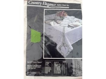 Country Elegance Tablecloth Set New - Stain On Table Cloth See Photo