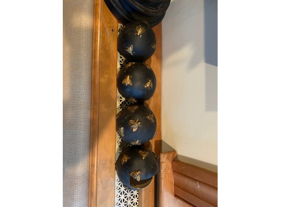 Black Decorative Balls With Gold D' Or Of Bees