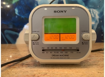SONY Dream Machine FM/AM Radio Alarm Clock