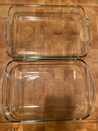 Set Of Two Pyrex Casserole Baking Dishes