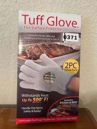 Pair Of NEW Tuff Glove Hot Serface Protector
