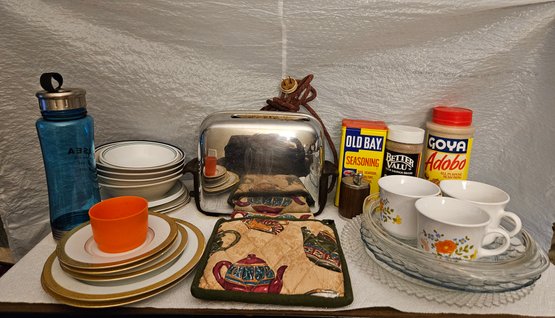 Lot 5-103 Misc Kitchen Lot Toaster, Anchor Hockings,  Spices, Corning Ware (Microfiche Shelf)