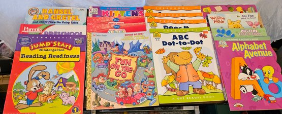 Lot 5-179 Coloring And Activity Books (around Corner On Wood)