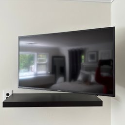 Samsung 40' Flat Screen Smart Television
