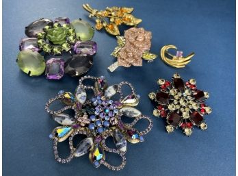 Six Brooches With Rhinestones