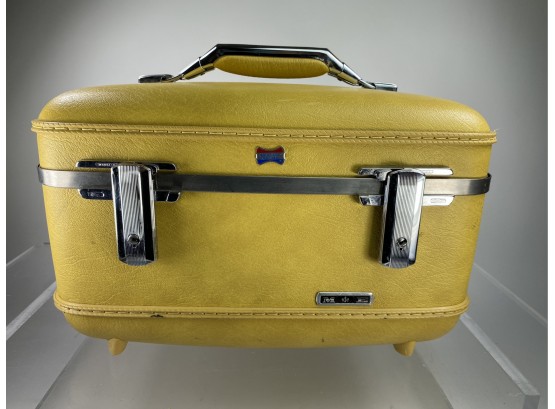 American Tourister Vintage Traveling Case In Yellow