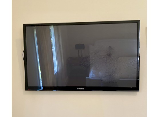 50' Samsung Flat Screen Smart TV
