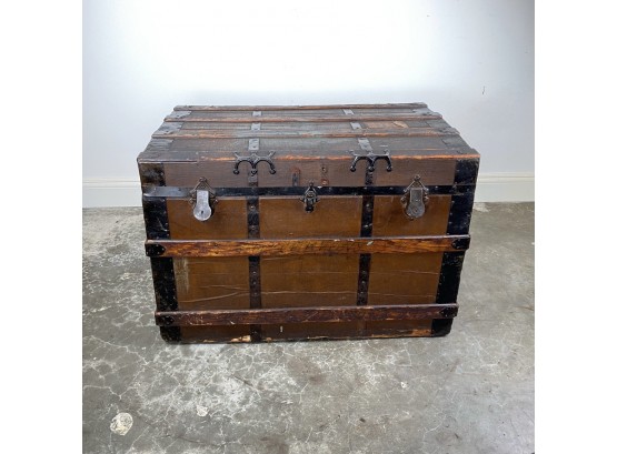 Antique Travel Trunk With Locks From Yale & Towne On Castors
