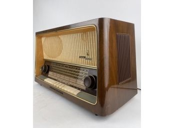 1940's Grundig-Majestic Radio Stereo