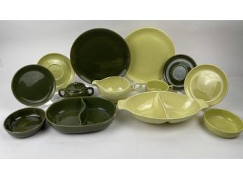 27 Pieces Vintage Mid Century Brusche Bauer California USA Serve Ware In Yellow And Green