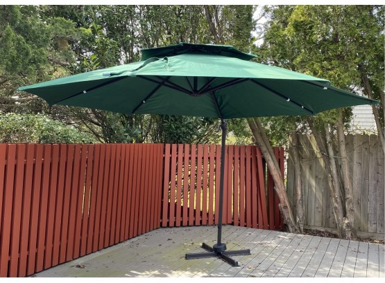 Adjustable Green Outdoor Patio Pool Sun/Shade Umbrella