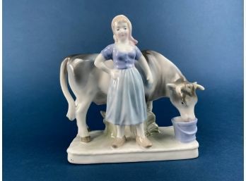 Vintage Blue Danube China Porcelain Figurine Lady Maiden With Cow