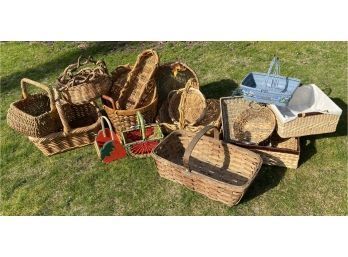 Huge Lot Of Vintage, Antique & Newer Wicker, Woven, And Wooden Baskets