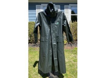 Helly Hansen Outdoor Green Gear Raincoat Size Medium Unisex